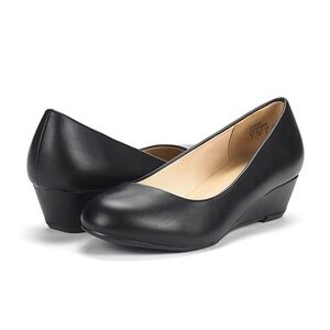 NWT Dream Pairs Black Wedge Shoes